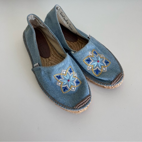Viscata Women’s Denim Embroidered Espadrilles - Picture 1 of 10
